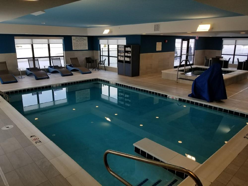 Hampton Inn & Suites Pekin Екстер'єр фото